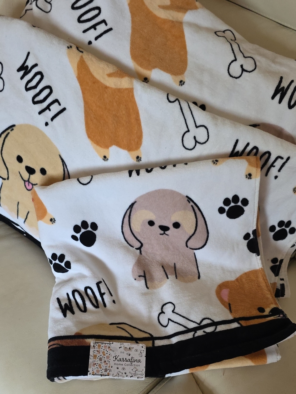 Kassafina Cream & Tan Dog Print Pet Towels  Three NWT Adorable!